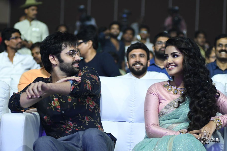 Vunnadhi-Okate-Zindagi-Movie-Audio-Launch